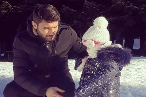 Bursa'da tartıştığı oğlunu başından vurarak &ouml;ld&uuml;rd&uuml;