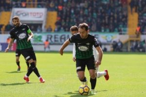 Bursaspor, Akhisarspor'a tek golle kaybetti