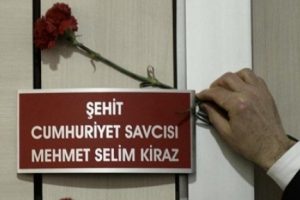 Savcı Selim Kiraz soruşturmasında 1 tutuklama