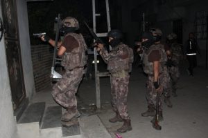Gaziantep'te FETÖ operasyonu: 7 gözaltı
