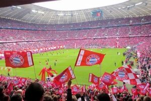 Bayern'den taraftarlarına uyarı