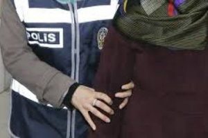 Manisa'da 2 kadın FETÖ/PDY'den tutuklandı