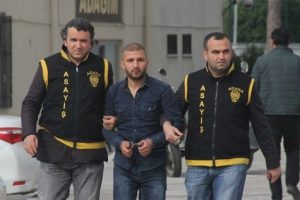 Adana'da yakalanan cezaevi firarisi isyan etti