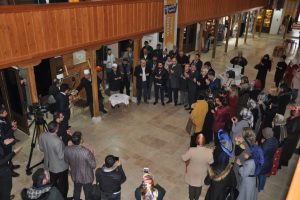 Bursa'da kadın esnaflardan "Bereketli Cuma İndirim G&uuml;nleri"