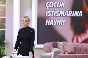 &Uuml;nl&uuml; sunucu Esra Erol, devlet b&uuml;y&uuml;klerine seslendi
