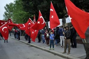 Ter&ouml;r &ouml;rg&uuml;t&uuml; PYD/PKK yandaşları neye uğradığını şaşırdı
