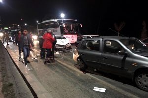 Elazığ'da zincirleme trafik kazası: 6 yaralı