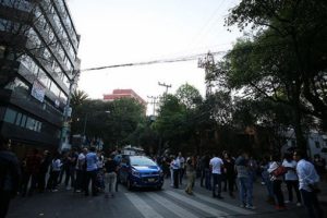 Meksika'da 7,5 b&uuml;y&uuml;kl&uuml;ğ&uuml;nde deprem