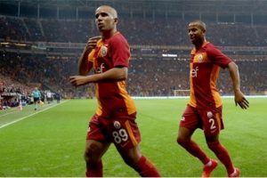 Mariano ve Feghouli ceza sınırında