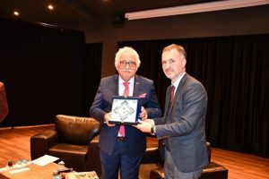 Bursa'da 'Vefatının 100. yılında Abd&uuml;lhamid Han ve Osmanlı'nın Son D&ouml;nemi' konferansı