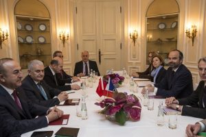 Yıldırım Fransalı mevkidaşı ile biraraya geldii