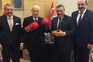 Bah&ccedil;eli'nin fotoğrafı sosyal medyayı salladı