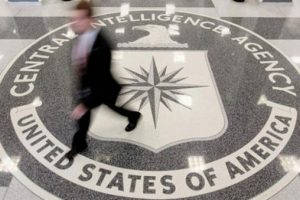 CIA eski direkt&ouml;r&uuml; itiraf etti: Evet karıştık!