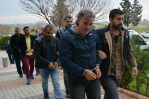 Evlerinde PKK'lıların fotoğrafları &ccedil;ıktı