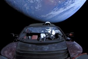Uzaydaki Tesla'yı takip edebilirsiniz
