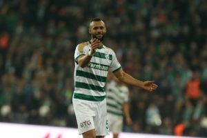 John Bostock: "Beraberlikle bitse bile galibiyet almış gibi seviniyorlar"
