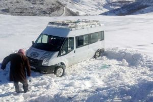 Bing&ouml;l'de buzlanma kaza getirdi: 10 yaralı