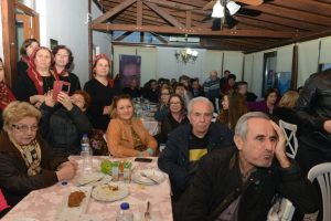 K&uuml;lt&uuml;r El&ccedil;isi Yorgos Kotzaeridis Bursa Nil&uuml;fer'de halkla buluştu