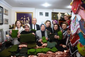 Bursa'da kadın esnaflardan Mehmetçiğe destek