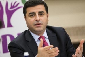 Selahattin Demirtaş'tan &Ouml;calan a&ccedil;ıklaması