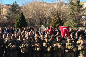 Kulp'ta 36 g&uuml;venlik korucusu Afrin'e uğurlandı