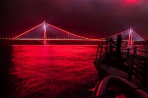ABD donanmasından Yavuz Sultan Selim K&ouml;pr&uuml;s&uuml; paylaşımı