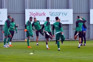Bursasporlu oyuncular Galatasaray ma&ccedil;ına odaklandı