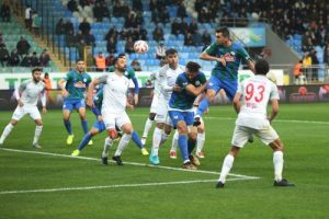 &Ccedil;aykur Rizespor sahasında kazandı