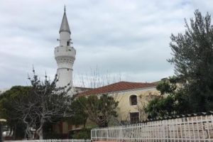 Minarelerden m&uuml;zik yayını tepki &ccedil;ekti