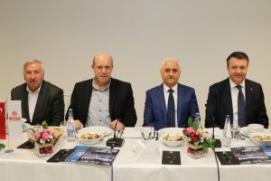 Bursa'da BATISİAD &uuml;yeleri BUTEKOM'u inceledi