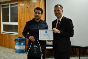 Bursa'da yama&ccedil; paraş&uuml;t&uuml; kursiyerleri sertifikalarını aldı