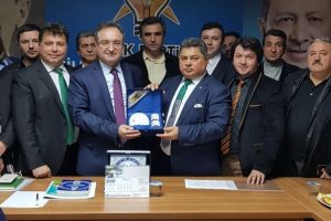 Ak Parti Bursa Nil&uuml;fer'e K&uuml;tahya'dan hayırlı olsun ziyareti