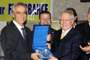 Aziz Yıldırım'dan kongre a&ccedil;ıklaması