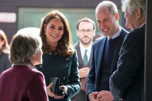 Kate Middleton, hint kınasıyla d&ouml;vme yaptırdı