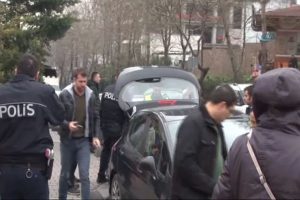 Hastane &ouml;n&uuml;ndeki o s&ouml;zler alarma ge&ccedil;irdi!