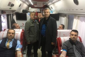 Bursa'da Batı Trakyalılar'dan Mehmet&ccedil;ik i&ccedil;in kan bağışı