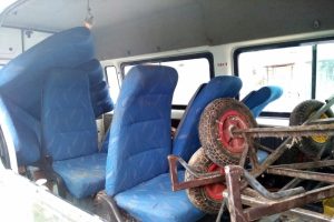 İş&ccedil;i servisi sulama kanalına devrildi: 16 yaralı