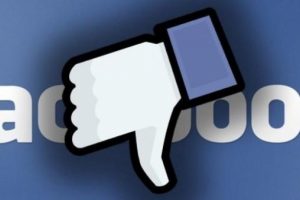 Facebook dünya genelinde çöktü!
