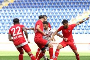 Mersin İdmanyurdu k&uuml;me d&uuml;şmeyi garantiledi