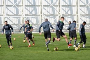 Konyaspor, Akhisarspor ma&ccedil;ına hazır