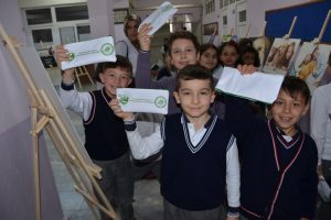 &Ccedil;ocuklara "Hayvan Sevgisi ve Hayvan Hakları" eğitimi veriliyor