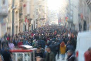 T&uuml;rkiye'nin y&uuml;zde 58'i mutlu, y&uuml;zde 73'&uuml; umutlu
