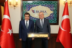 Kosova B&uuml;y&uuml;kel&ccedil;isi Spahiu'dan Bursa Valiliği'ne ziyaret