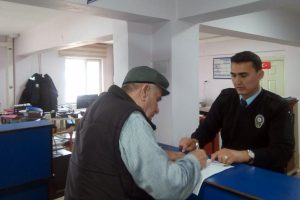 Bursa'da hacı adaylarının pasaport kuyruğu