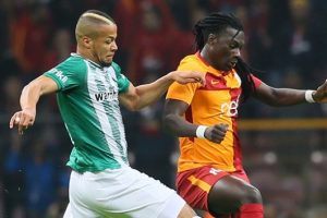 Bursaspor, Galatasaray'a farklı kaybetti