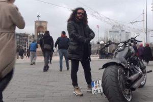 Almanya'da fenomen olan "&Ccedil;ılgın T&uuml;rk" İstanbul'da