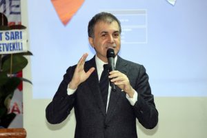 &Ccedil;elik: Ter&ouml;rle m&uuml;cadele ederken ekonomimizi b&uuml;y&uuml;t&uuml;yoruz