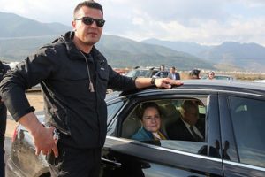 Meral Akşener'i i&ccedil;eri almadılar!