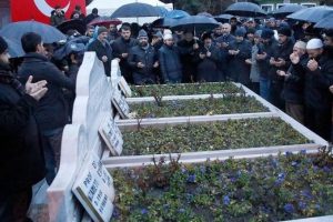 Necmettin Erbakan mezarı başında anıldı