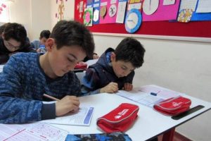 Bursluluk sınavı yoğun ilgi g&ouml;rd&uuml;